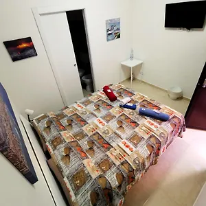 https://bed-and-fly-near-airport-catania.sicilyhotelsitaly.net